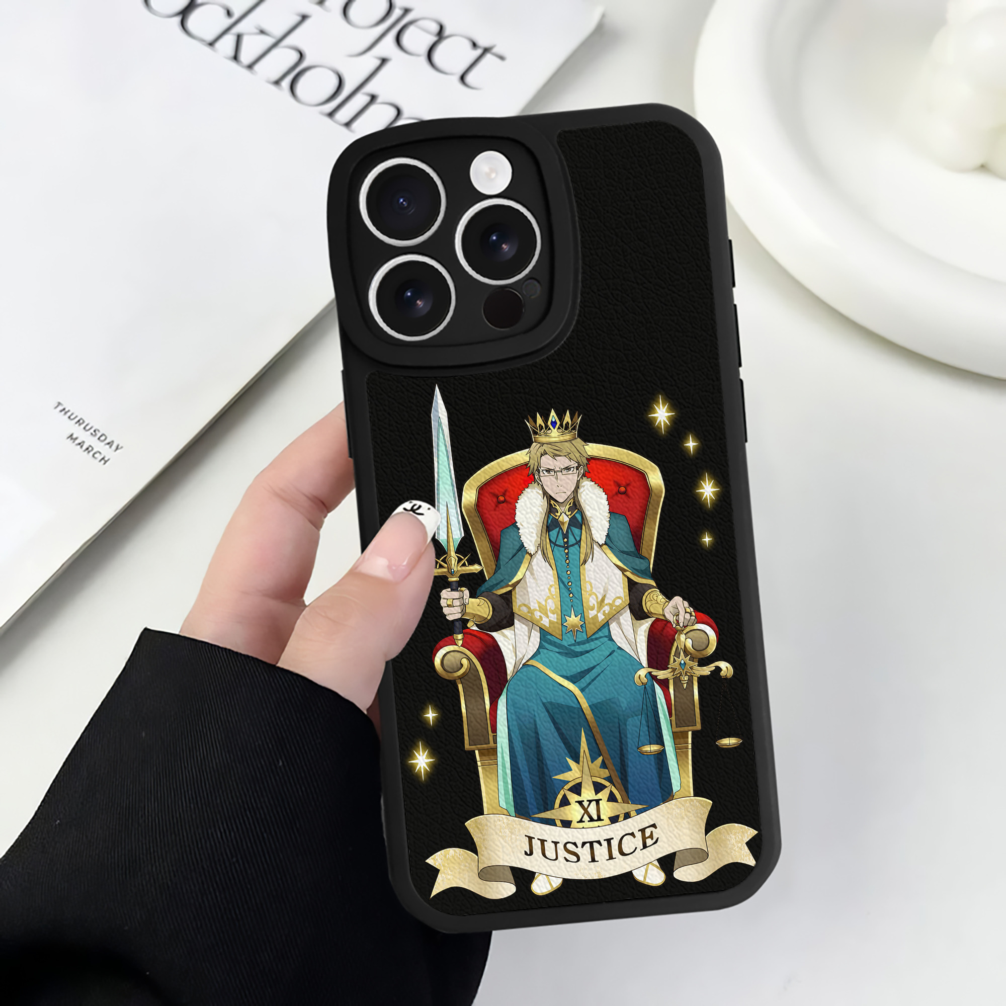 （画像用） 文豪ストレイドッグス Bungo Stray Dogs 【iPhone 16シリーズ対応】シリコンスマホケース（レザー調） 材質：シリコン